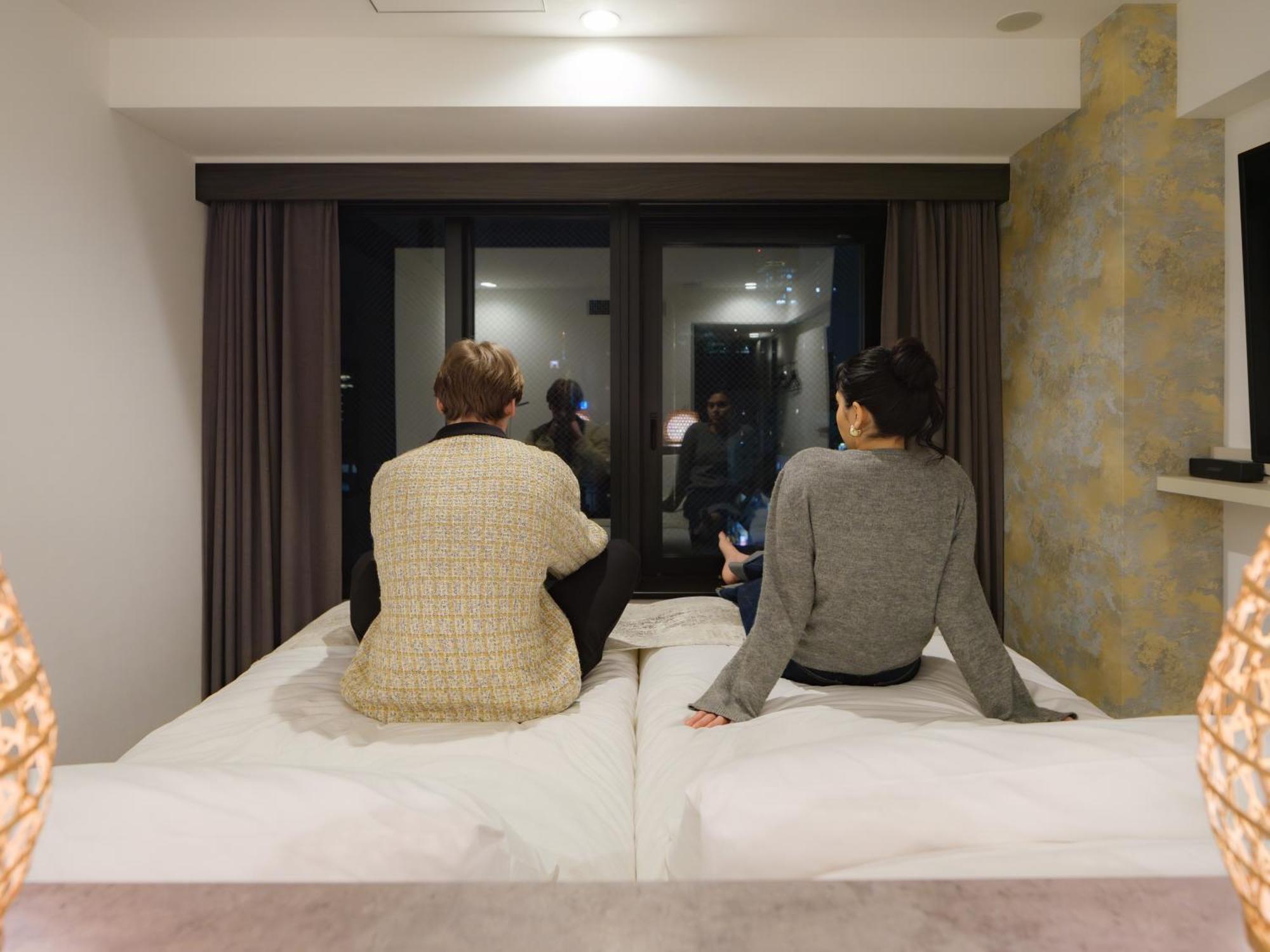 The B Ginza — Foto’s 1